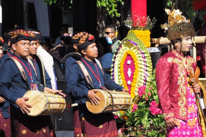 alat musik tradisional