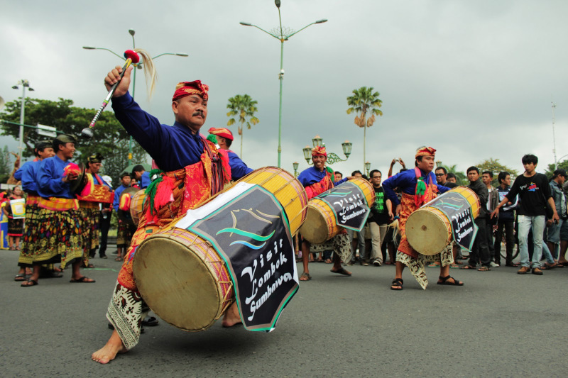 alat musik tradisional nusa tenggara barat