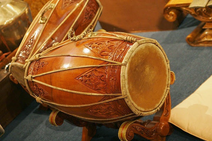 alat musik banten