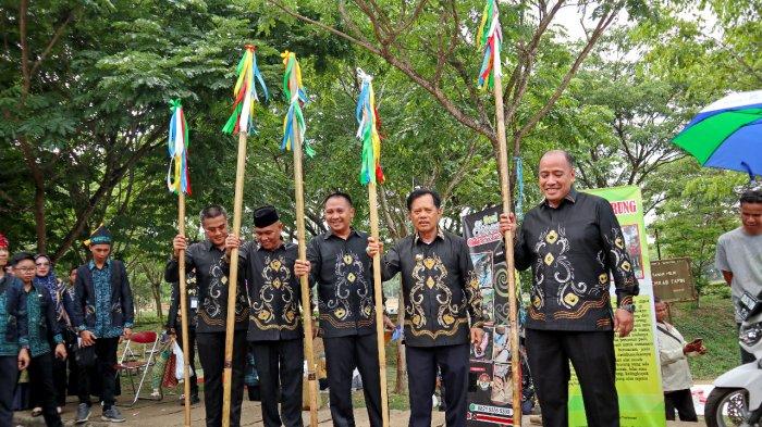 alat musik tradisional kalimantan selatan