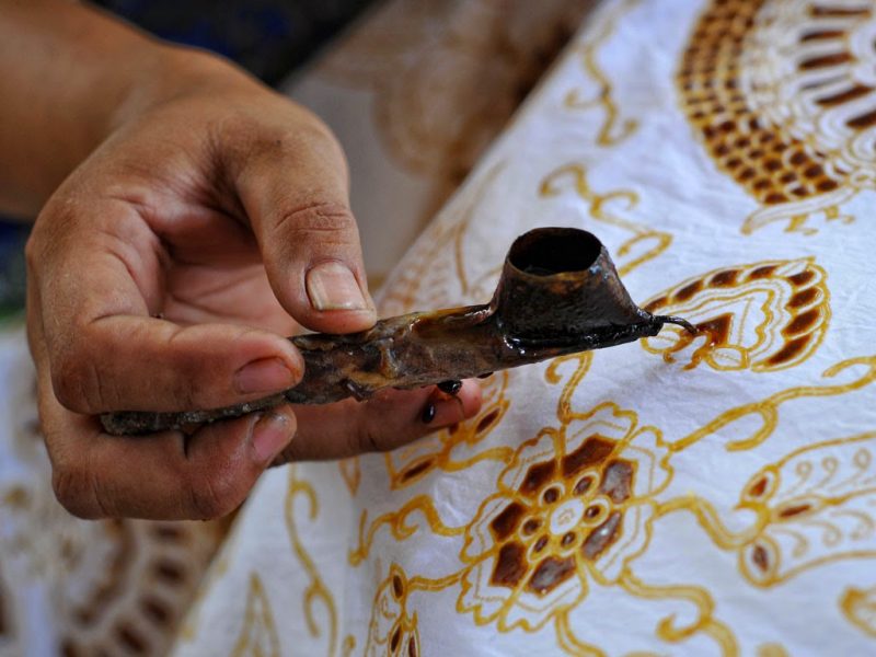 proses pembuatan batik