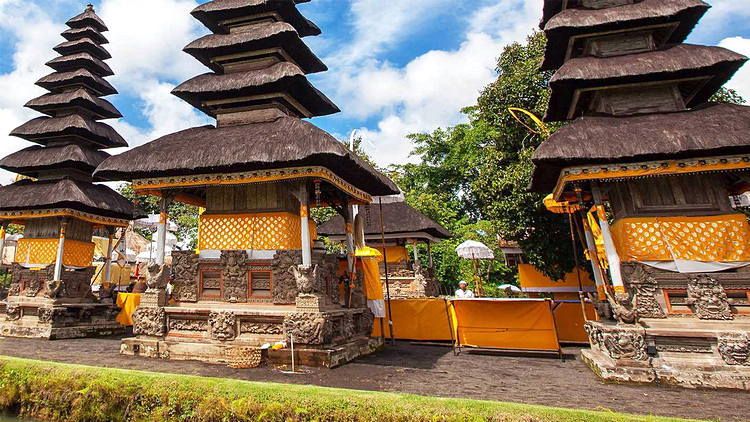 filosofi rumah adat bali