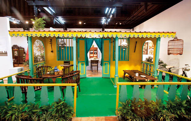 rumah adat betawi