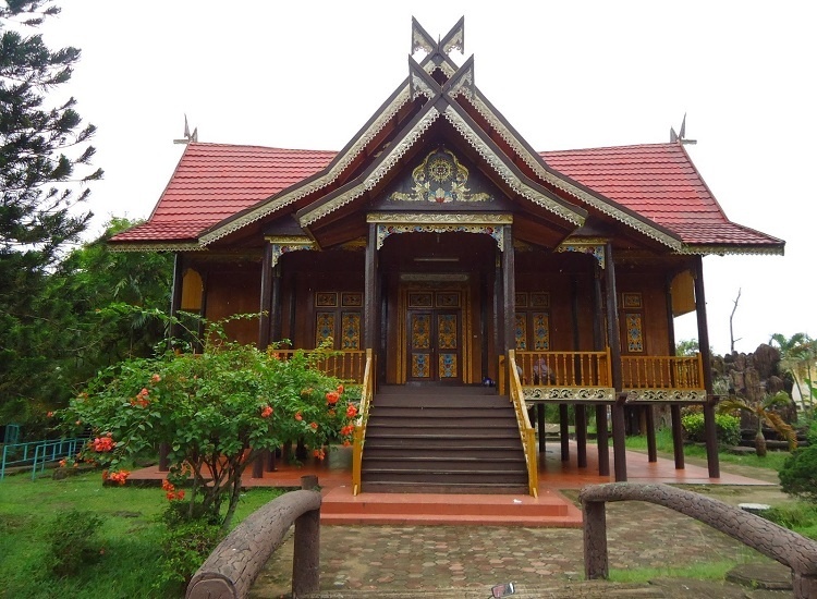 rumah tradisional Jambi